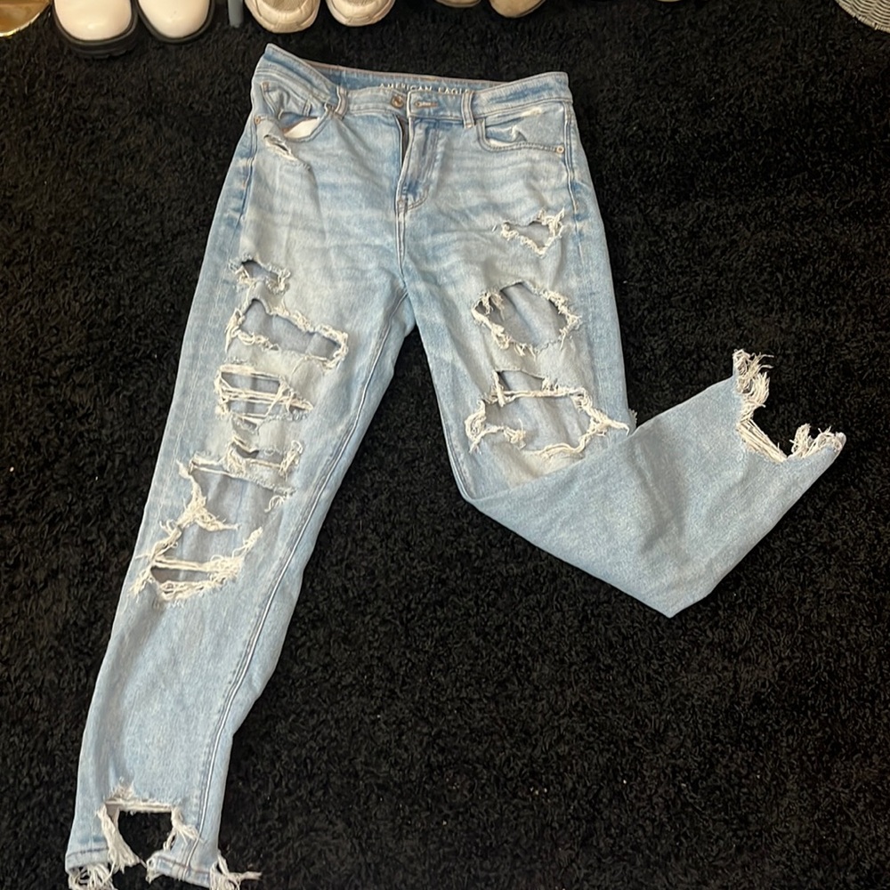 American eagle mom jeans